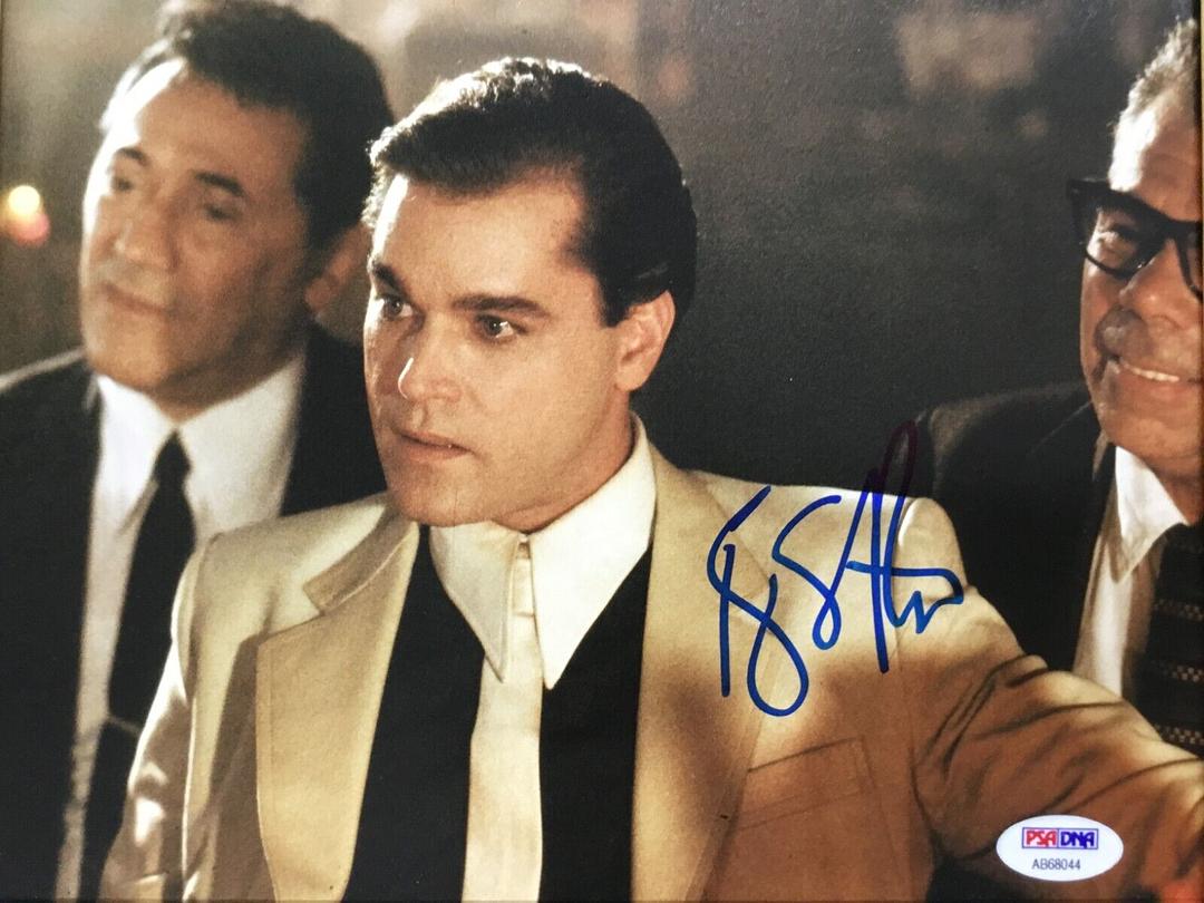 Ray Liotta Signed Goodfellas 8x10 Photo