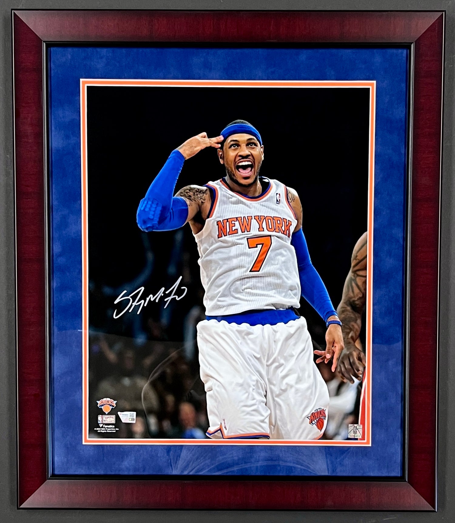 Carmelo Anthony-New York Knicks signed 16x20 Photo