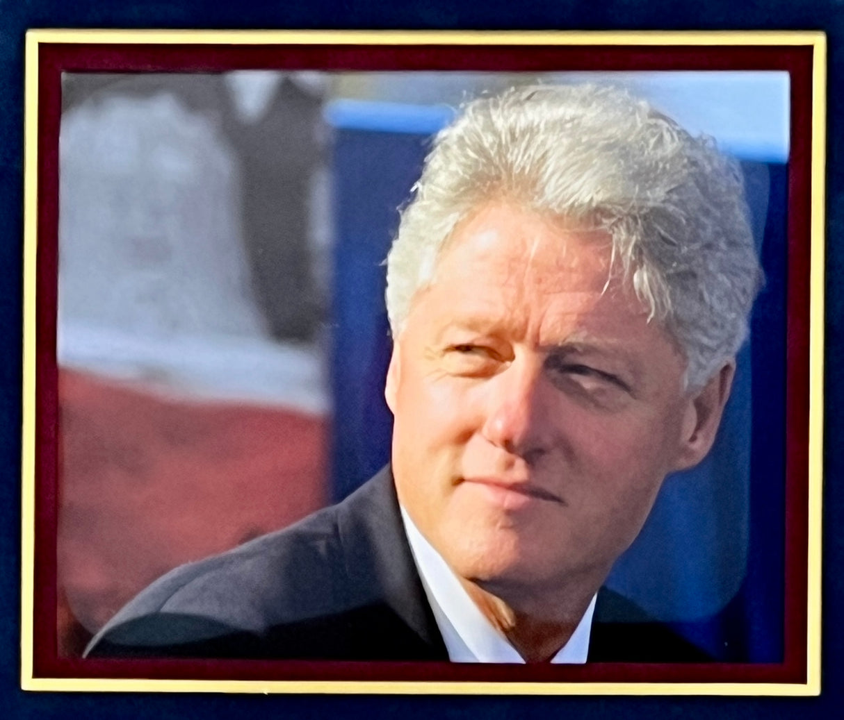 Bill Clintons signed cut