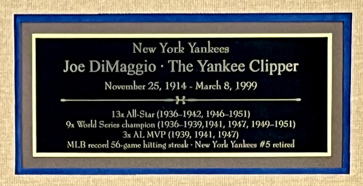 Joe DiMaggio signed 8x10 photo