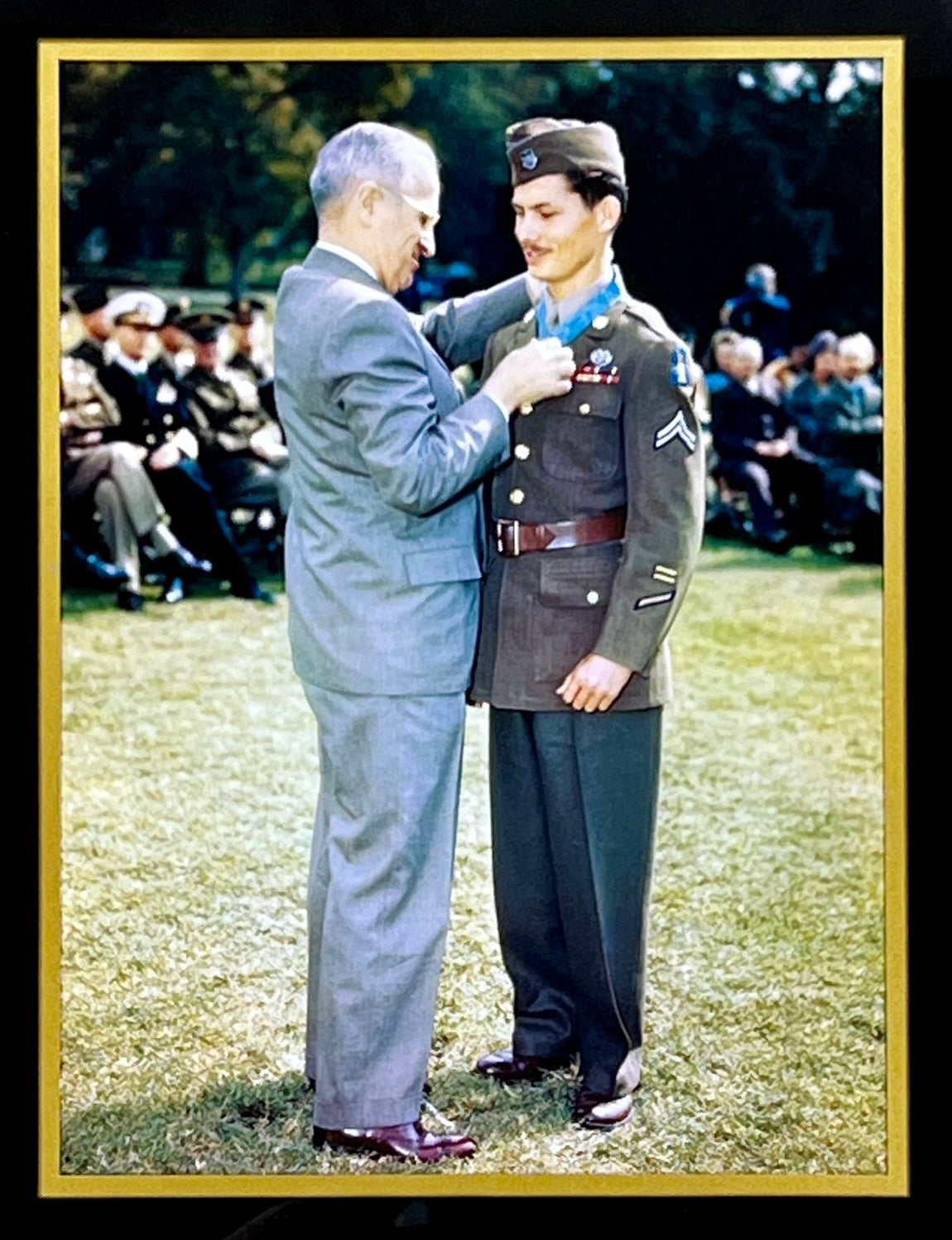 Desmond Doss signed cut