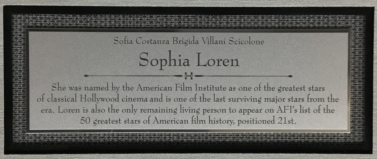 Sophia Loren signed cut