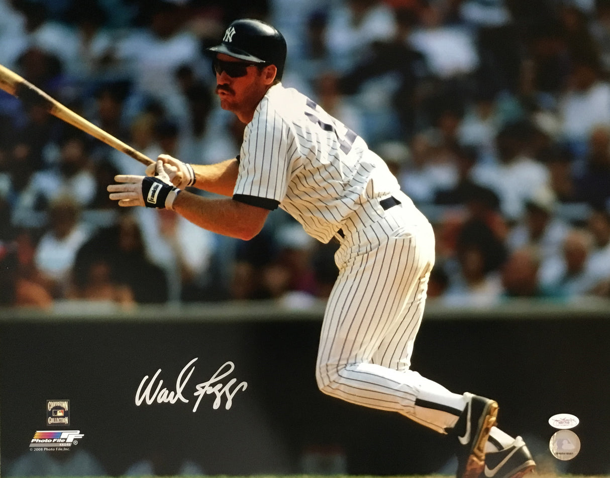 Wade Boggs signed 16x20 photo