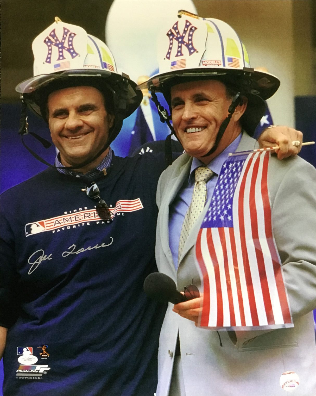 Joe Torre w/Rudy Guiliani signed 16x20 photo