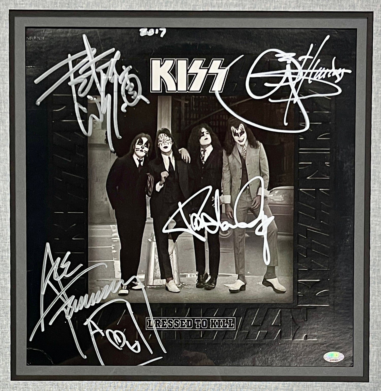 KISS- Dressed to Kill signed album