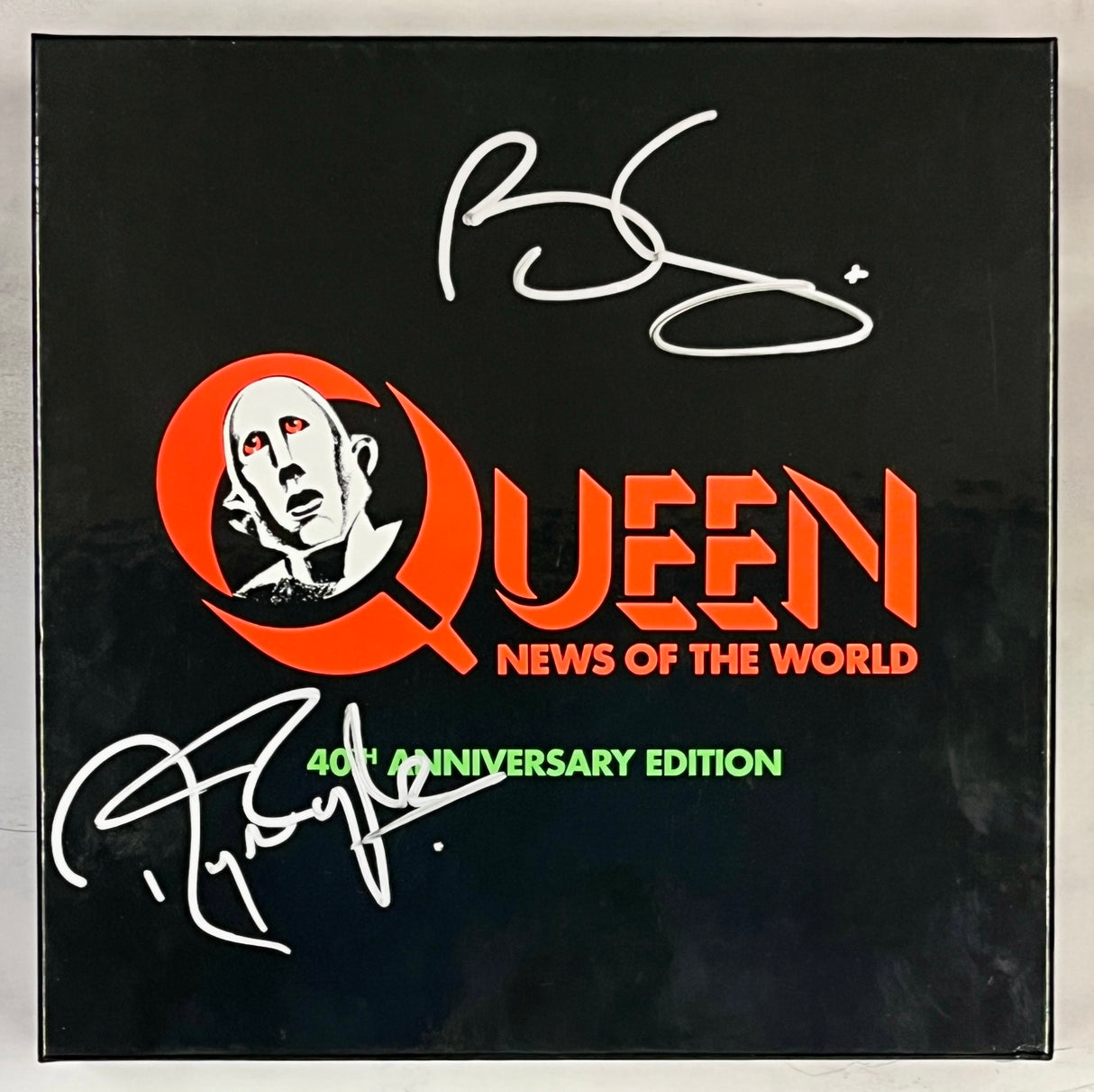 Brian May/Roger Taylor signed Queen Box Set