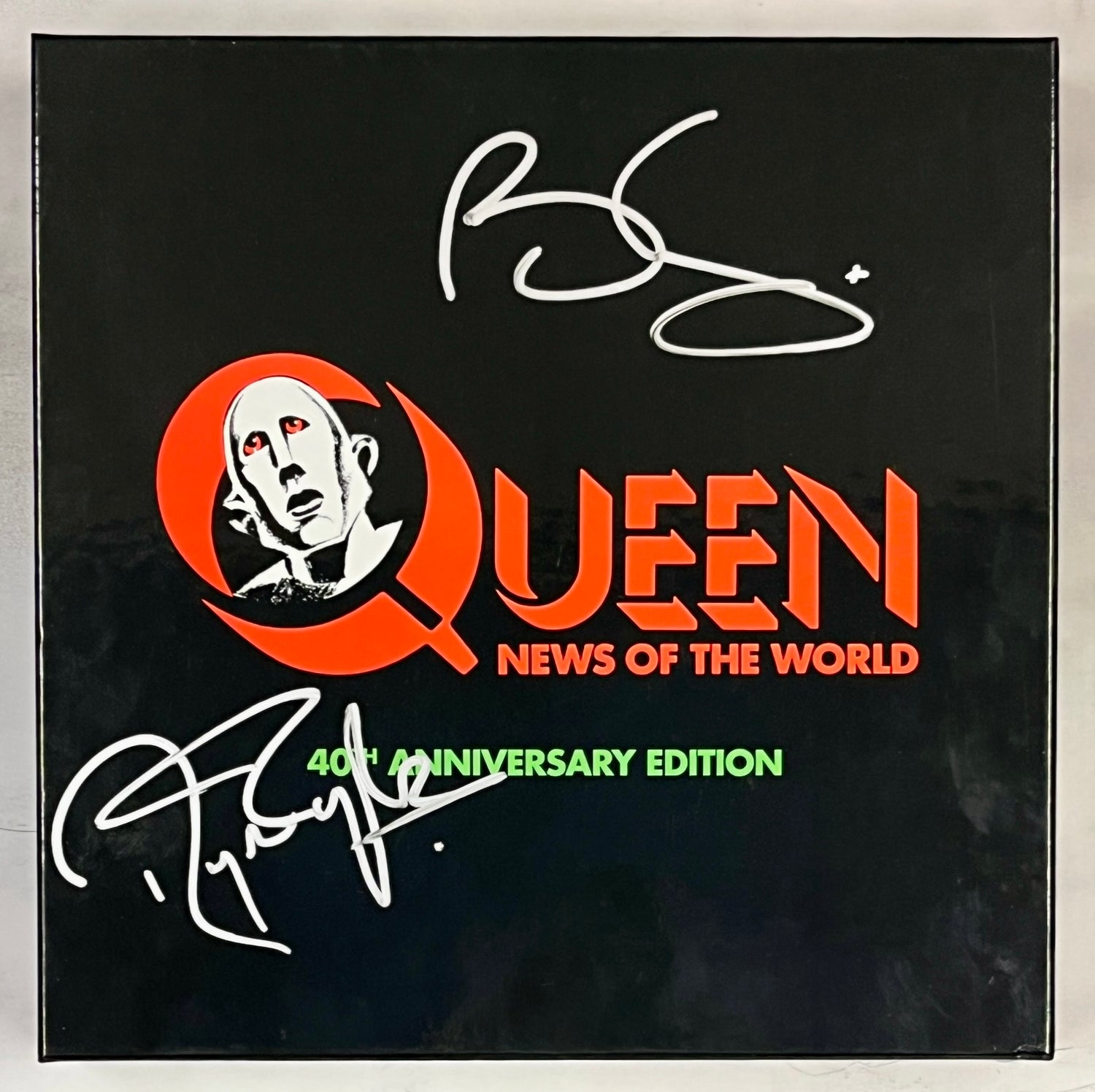 Brian May/Roger Taylor signed Queen Box Set