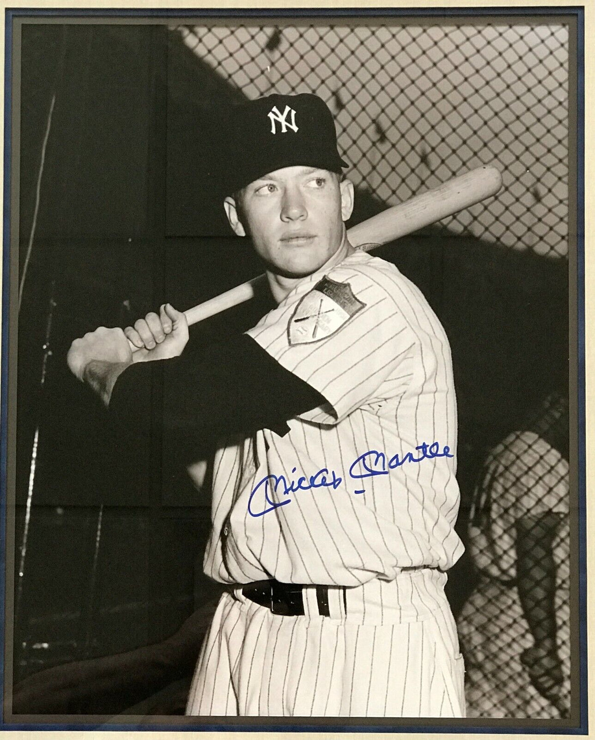 Mickey Mantle signed 16x20 photo