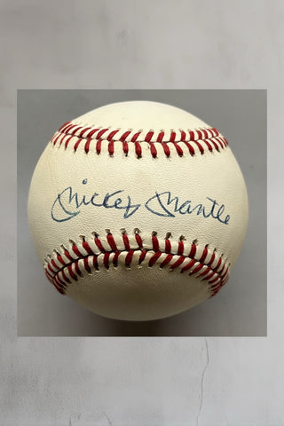 Mickey Mantle signed A.L. Baseball-JSA ZZ25048