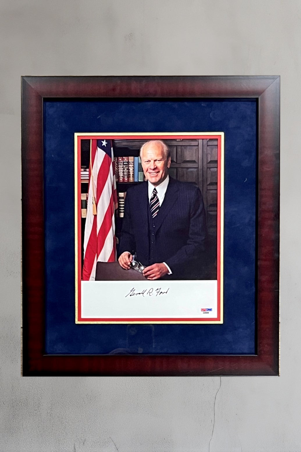 Gerald R. Ford-38th President signed photo